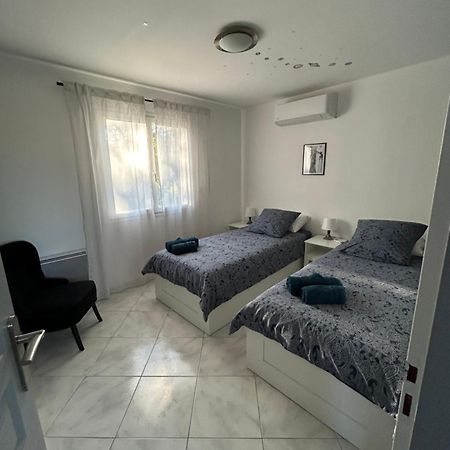 Villa Namaste Mejannes-les-Ales Ngoại thất bức ảnh